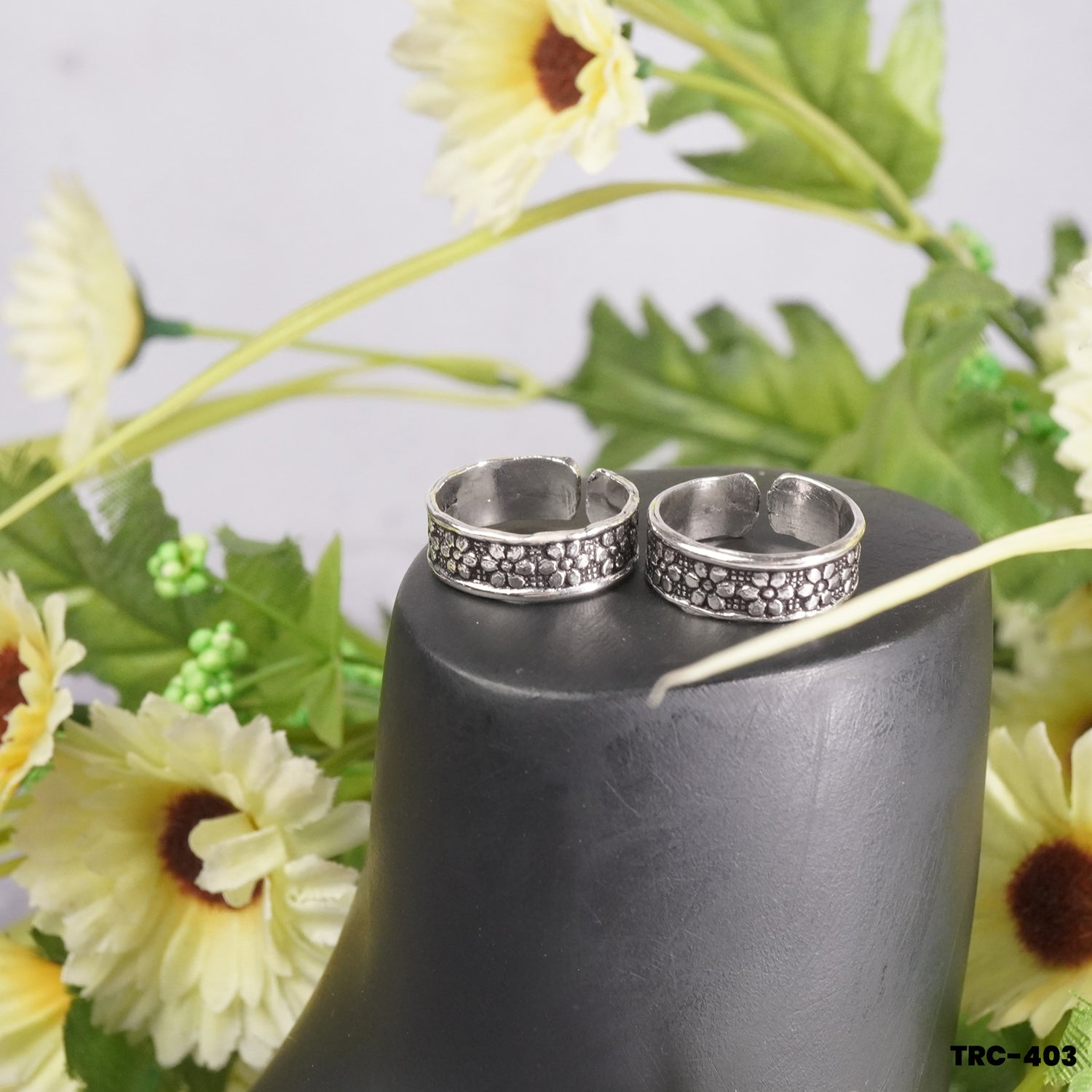 Buy Silver Toe Ring Band Design