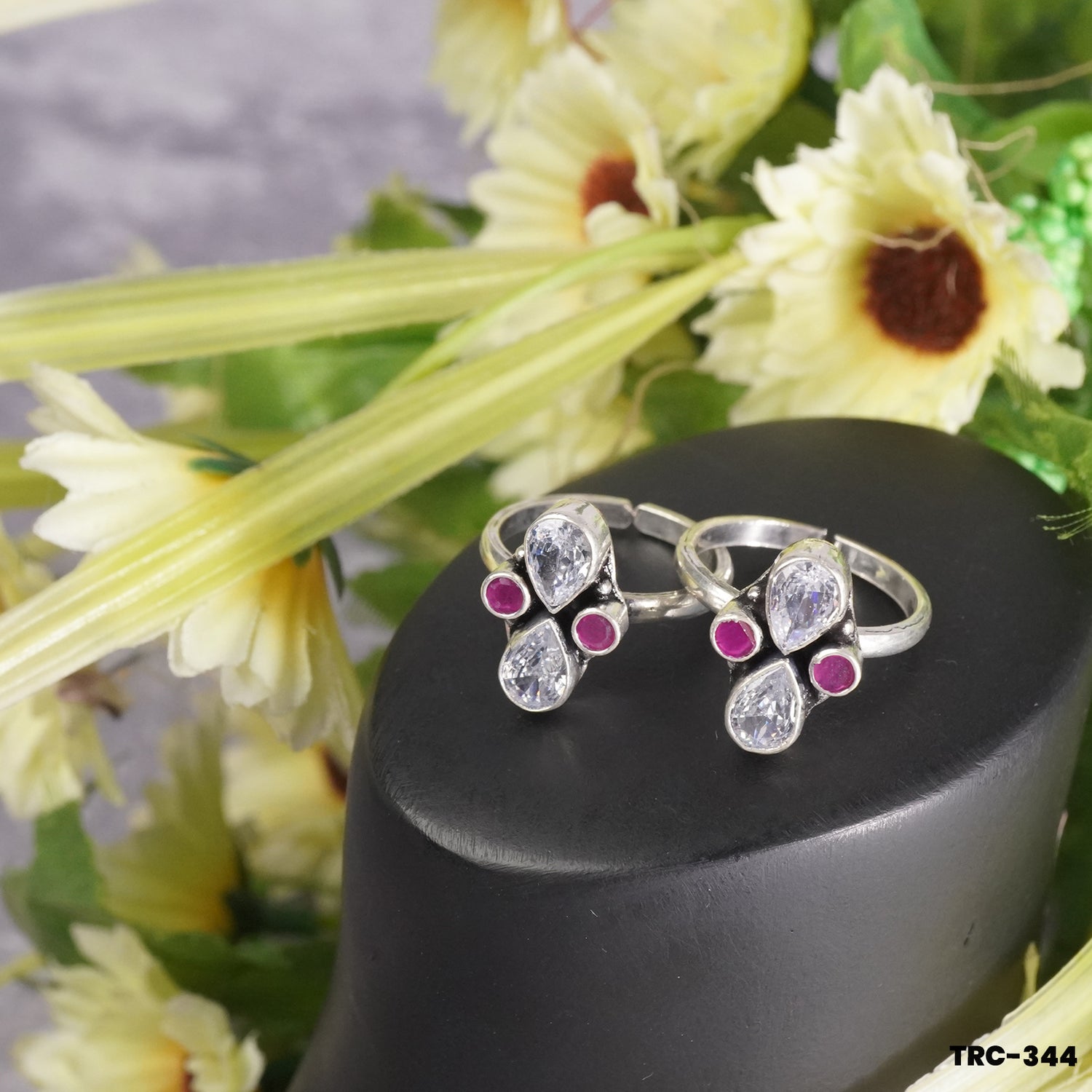 Daily Toe Ring Designs To Buy Online