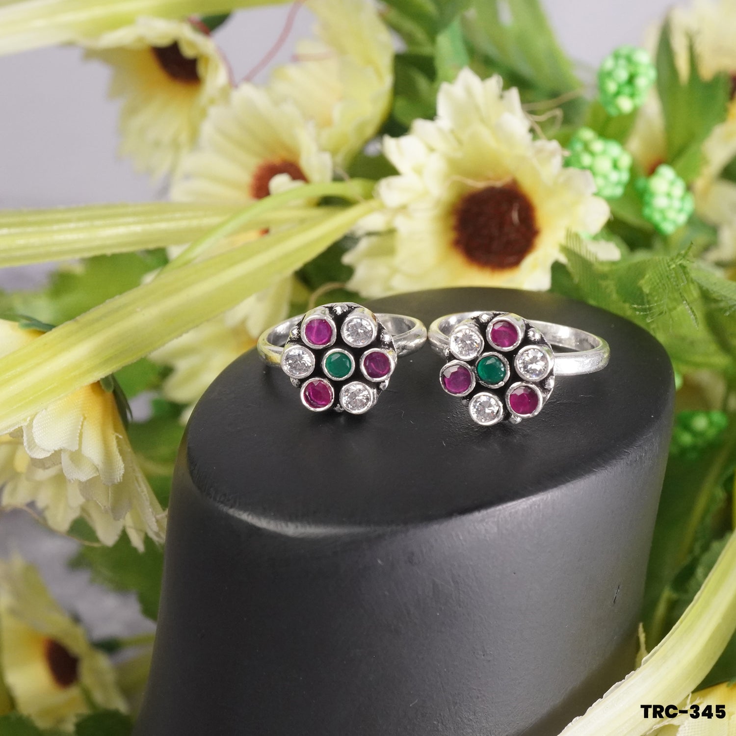 Buy Circle Toe Rings Designs Online in Pure Silver