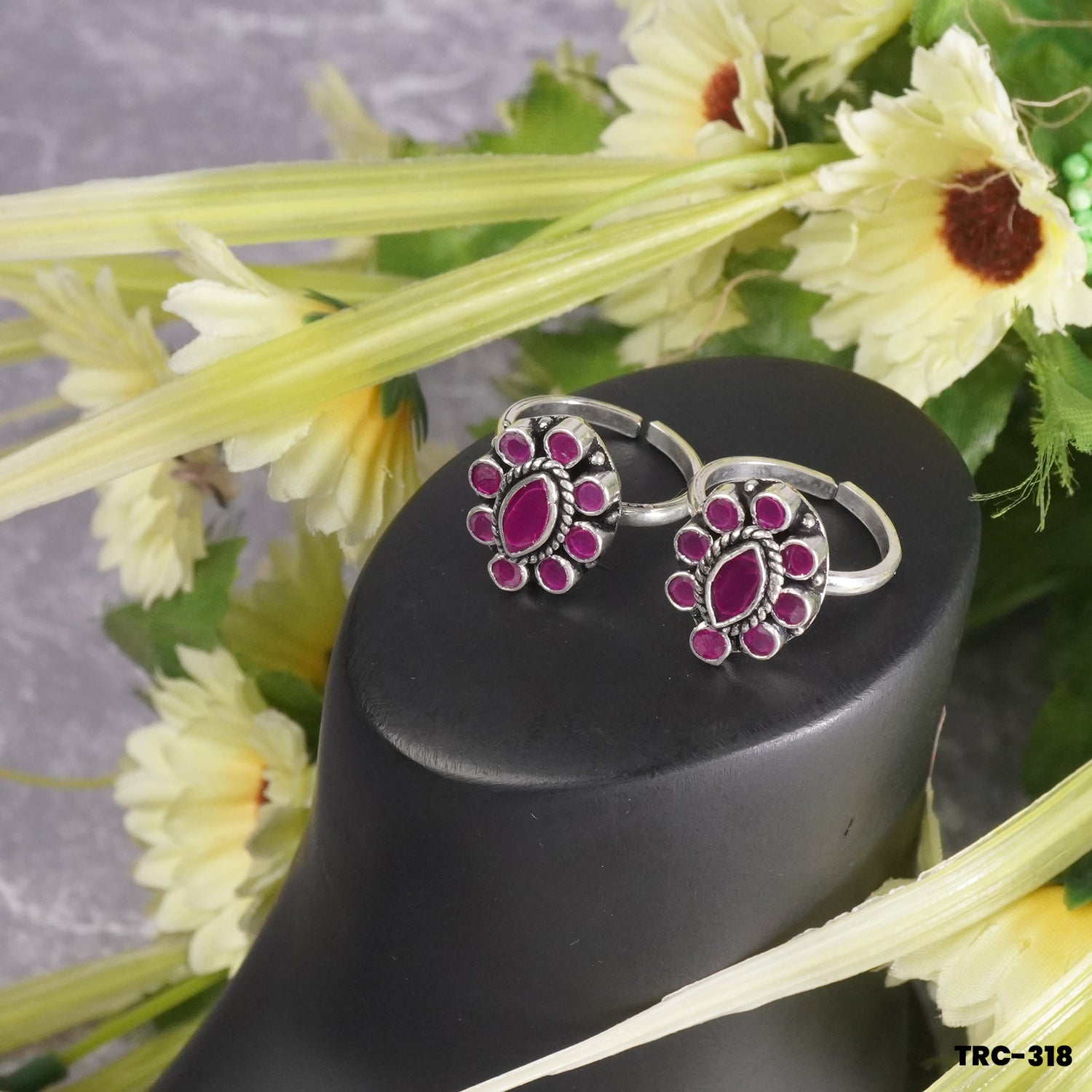 Indian Silver Toe Rings Designs Online for Women