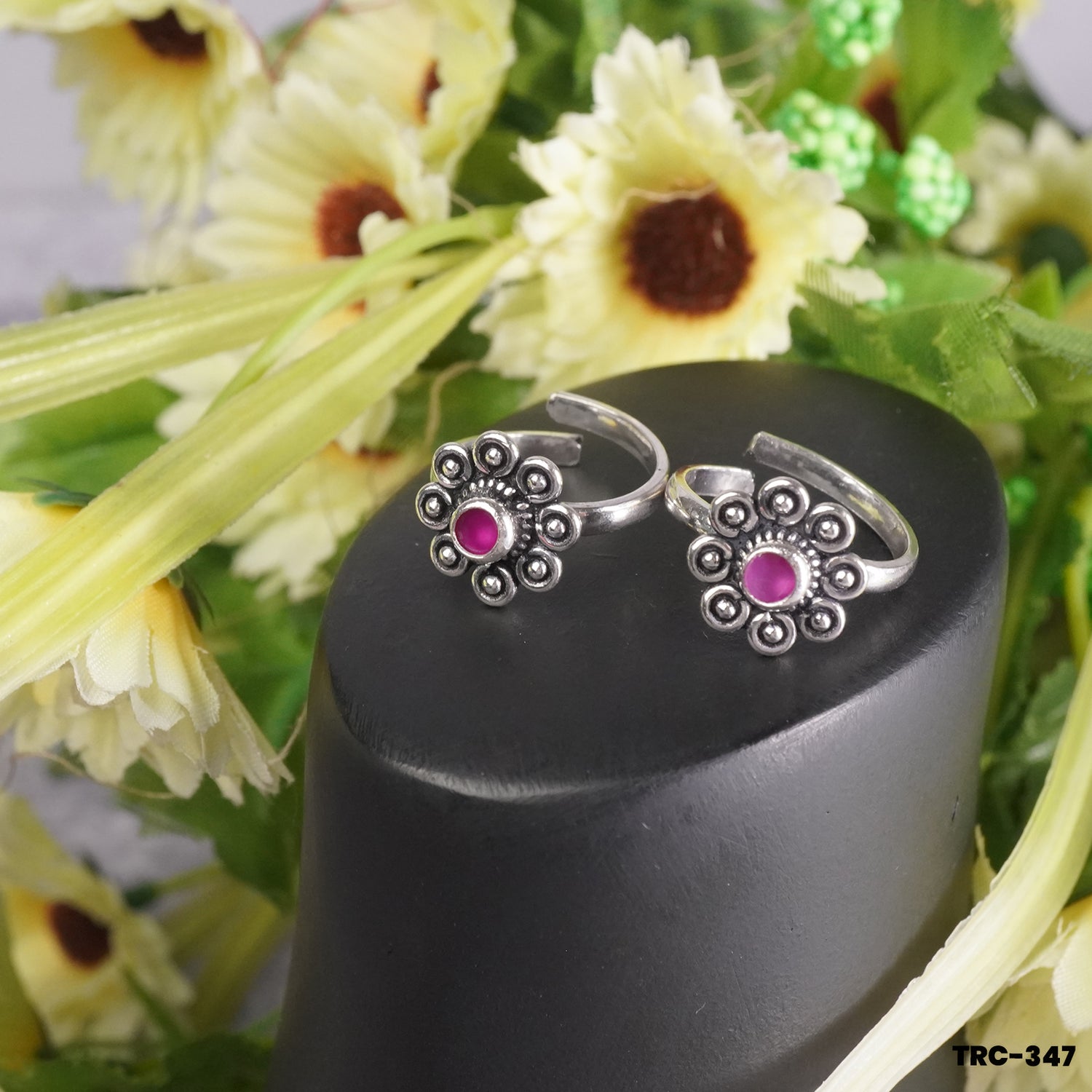 Sterling Silver Toe Ring Design With Flower