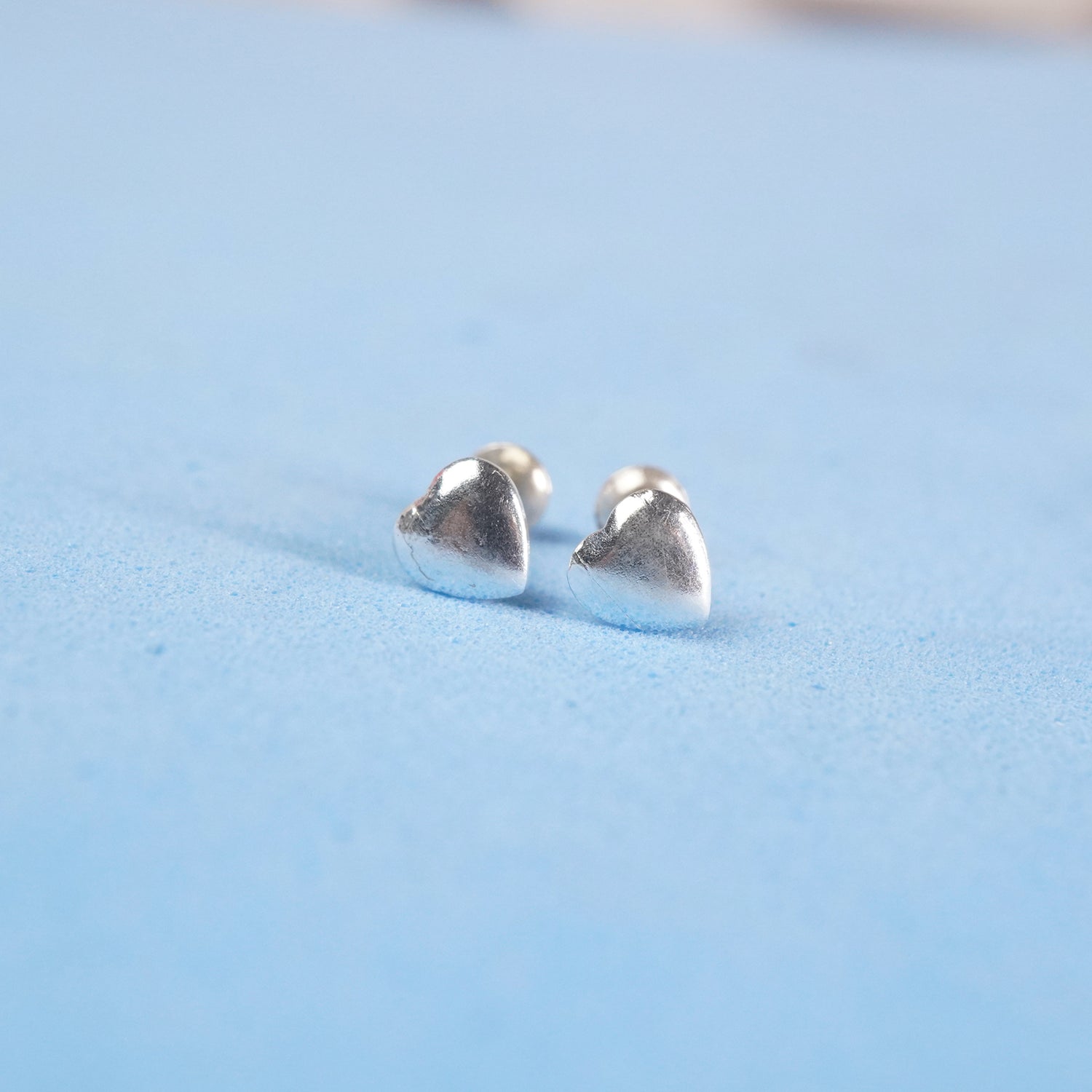 Women's Filled Heart Earrings (Pair) Perfect For Gifiting