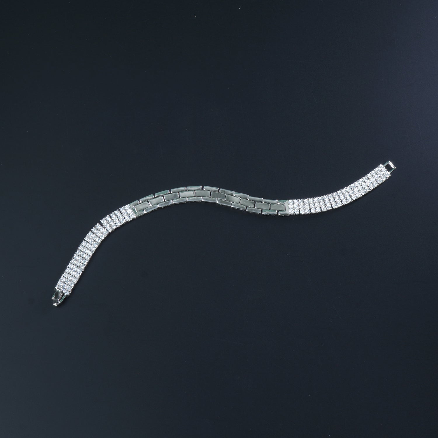 Imported Silver Trinkling Womens Bracelet With Stones (Copy)