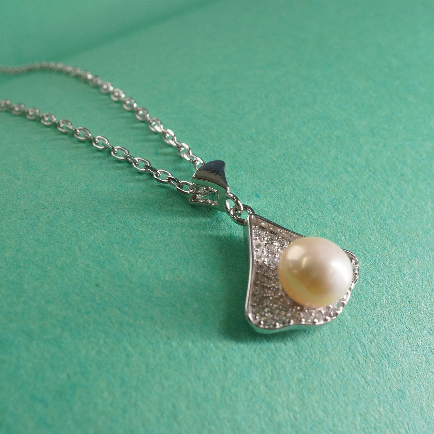 Silver Pearl Pendant Charm Chain Necklace